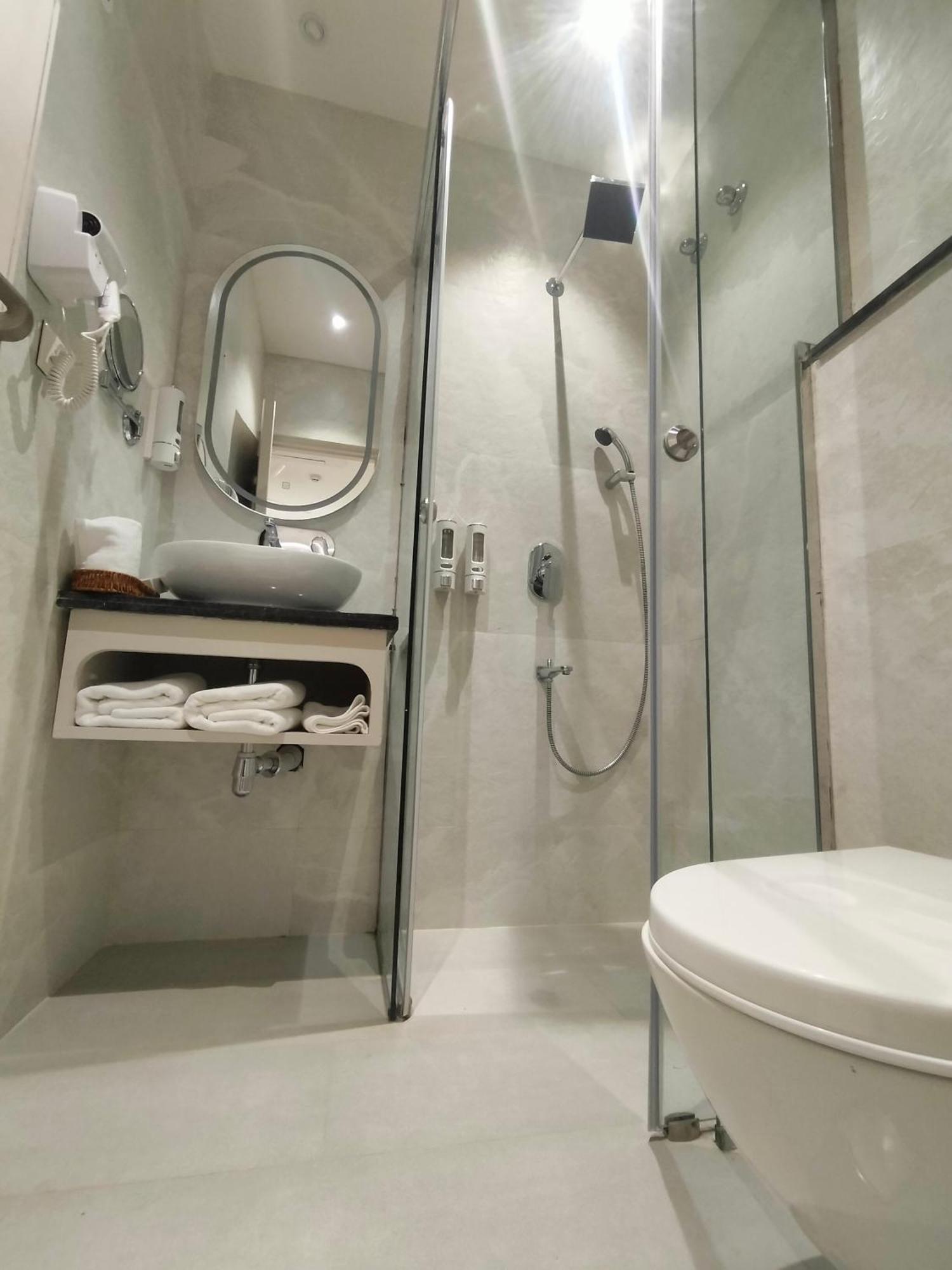 Hiraya Hotels Mohali Extérieur photo