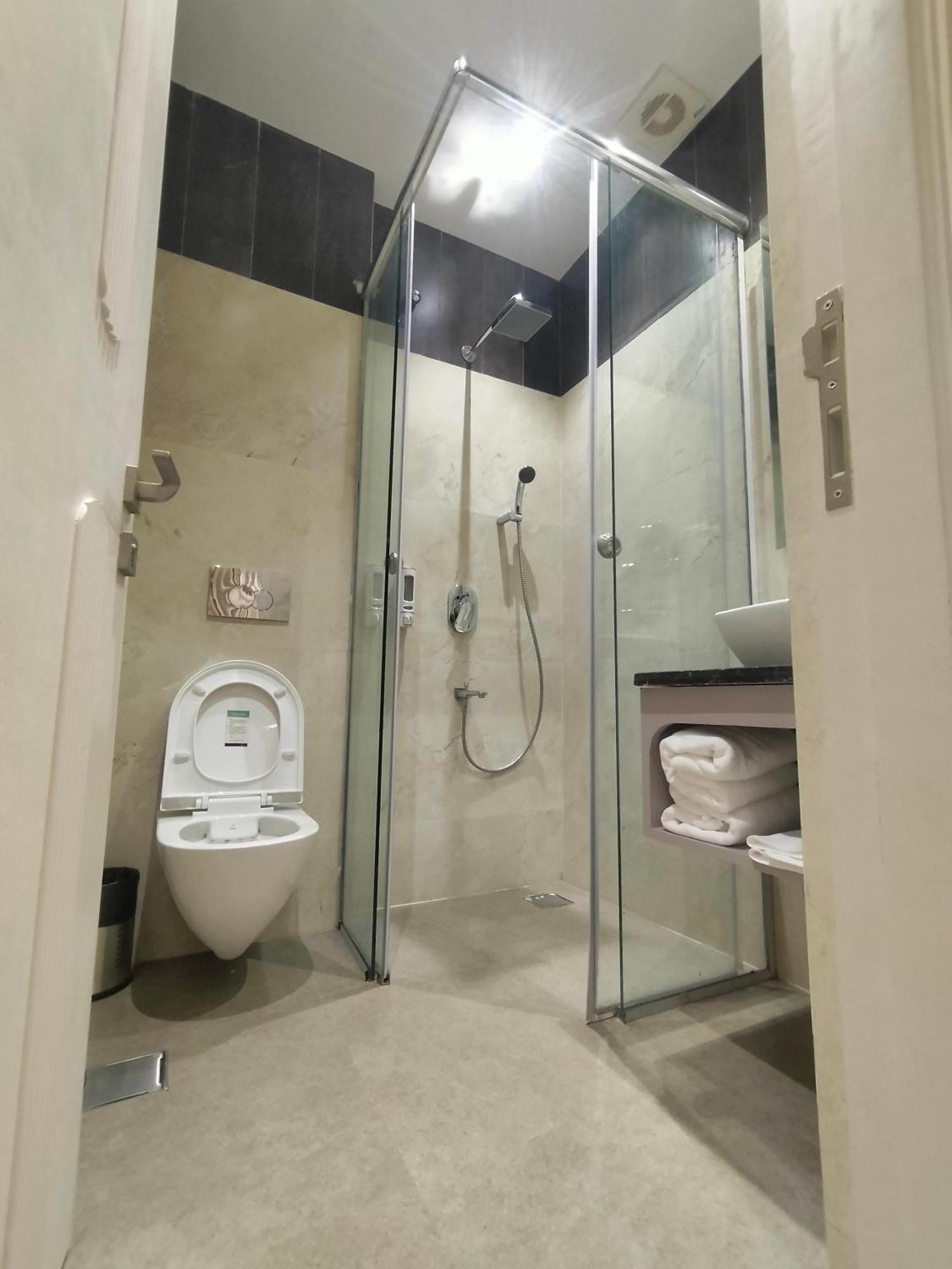 Hiraya Hotels Mohali Extérieur photo