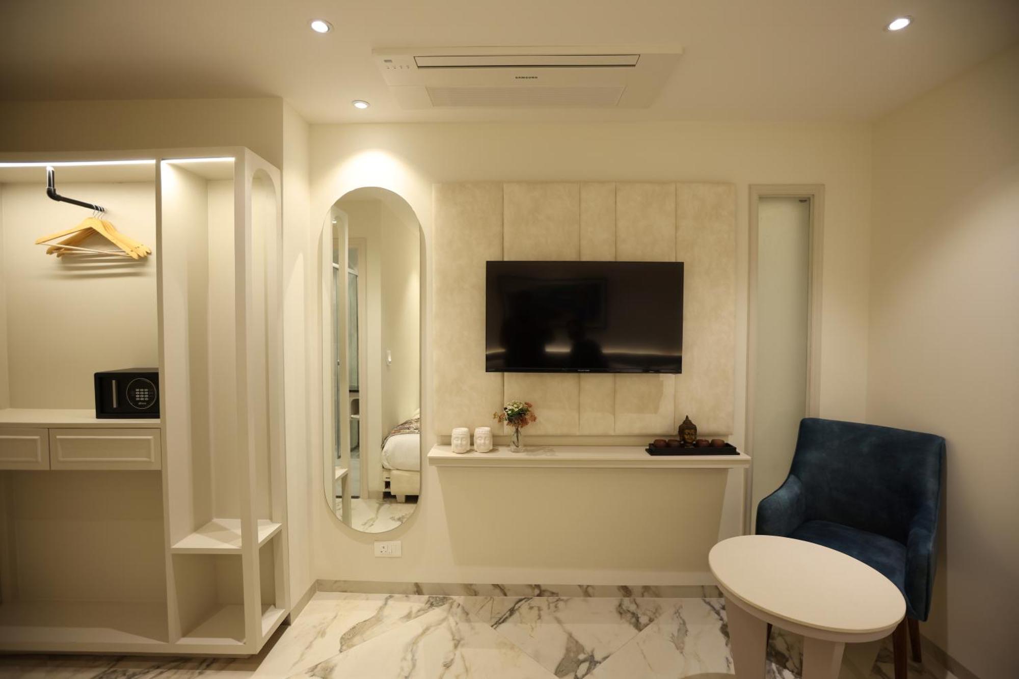 Hiraya Hotels Mohali Extérieur photo