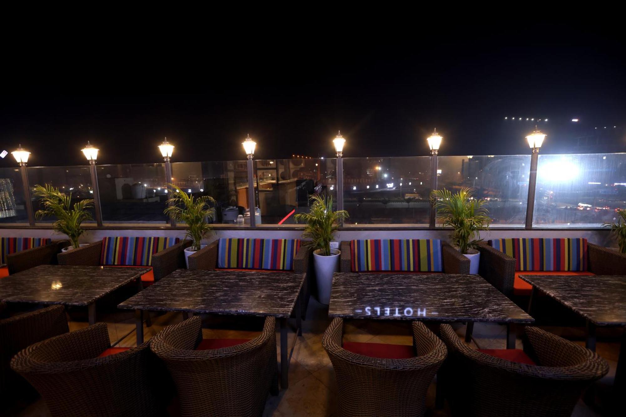 Hiraya Hotels Mohali Extérieur photo