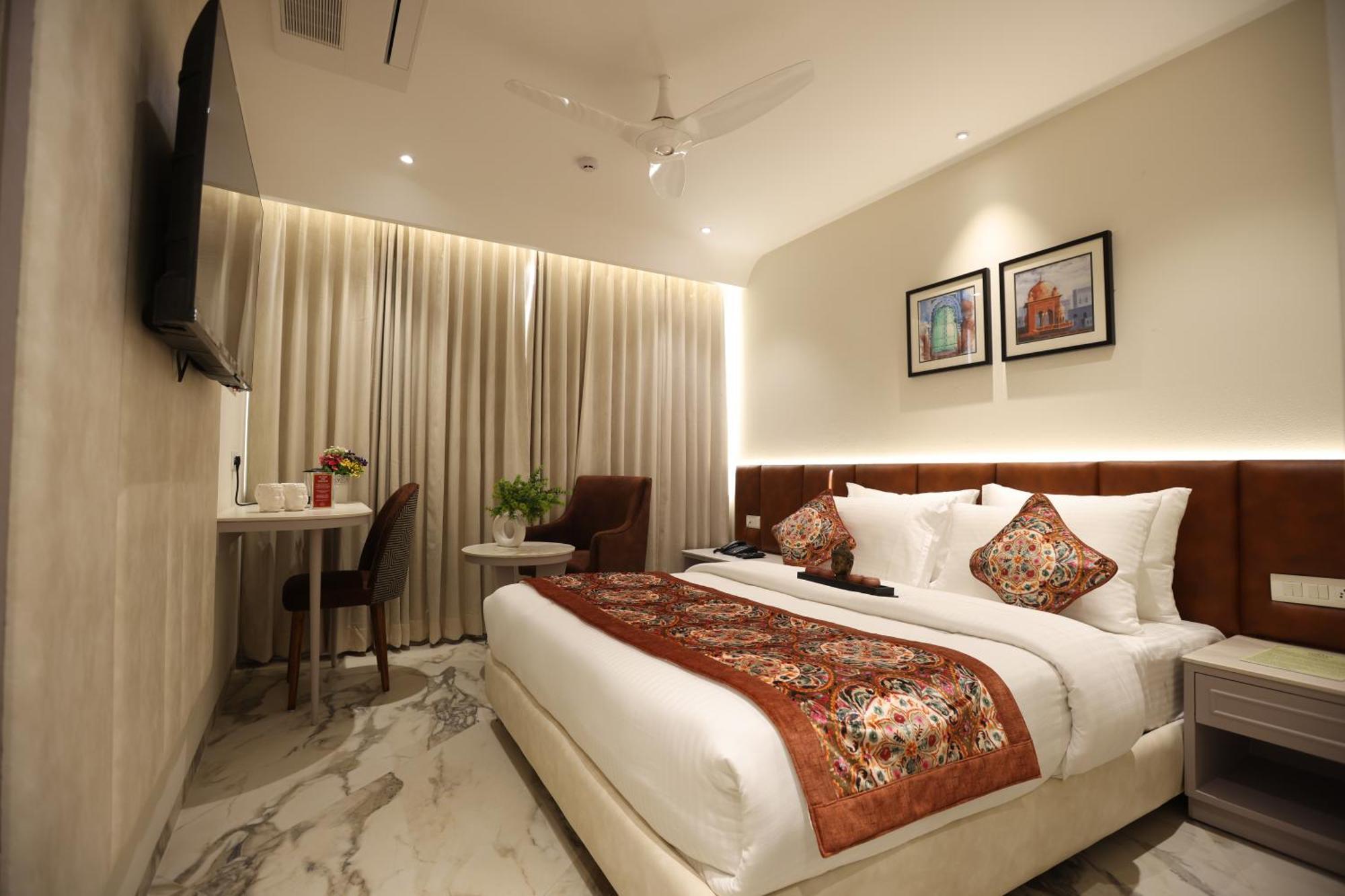 Hiraya Hotels Mohali Extérieur photo