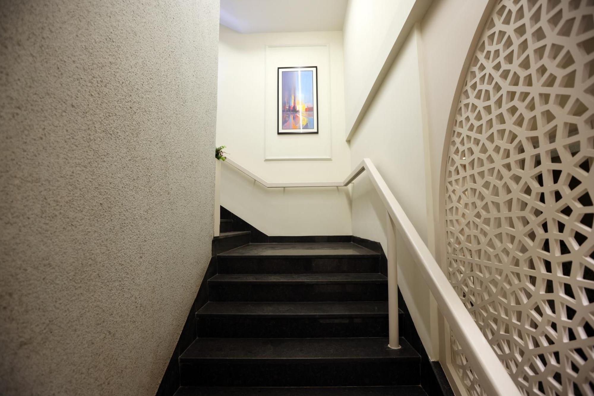 Hiraya Hotels Mohali Extérieur photo