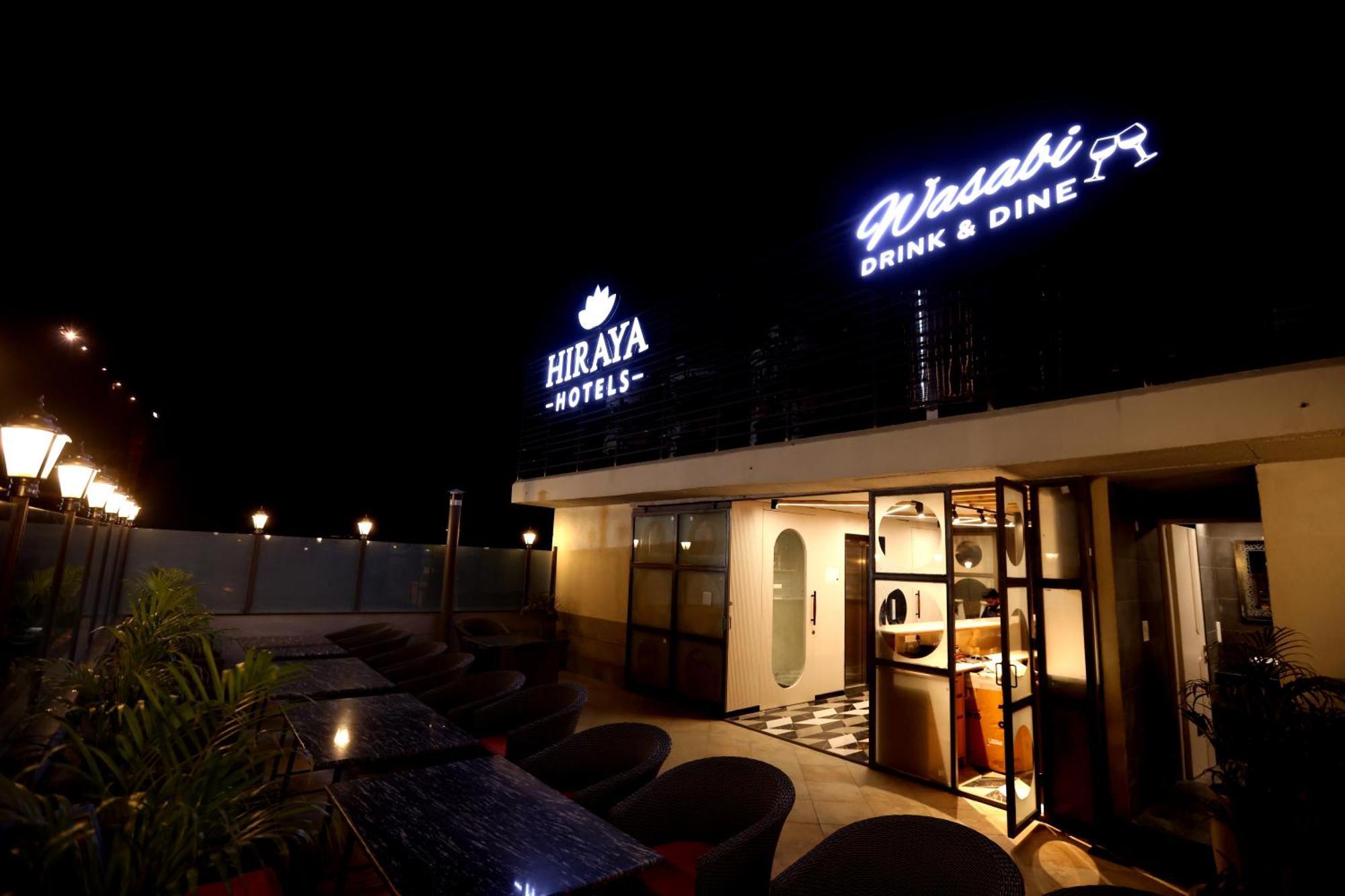 Hiraya Hotels Mohali Extérieur photo